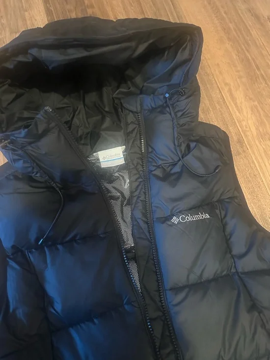 Columbia Black Pike Lake Long Vest - Picture 3 of 5